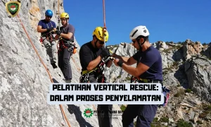 Pelatihan Vertical Rescue
